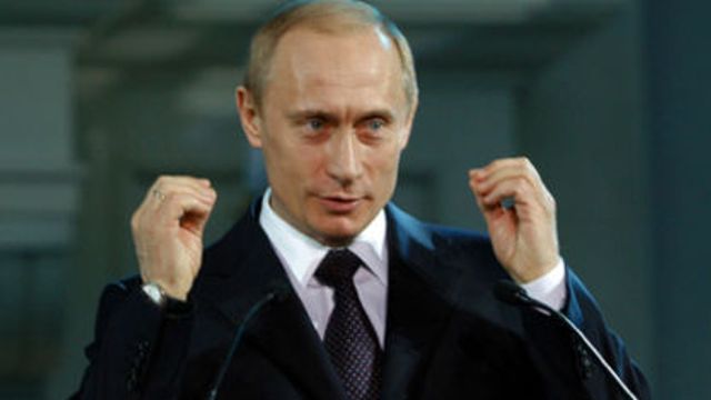 Hevder Putin styrer nettangrep