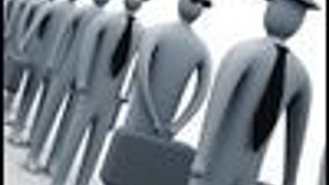 IT-ledigheten halvert på ett år