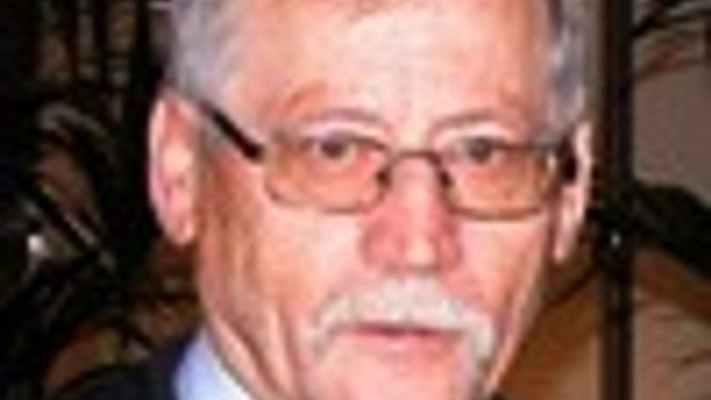 Tormod Hermansen kritisk til opsjonsavtale