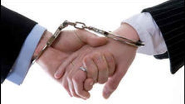 Nekter for hemmelige klausuler