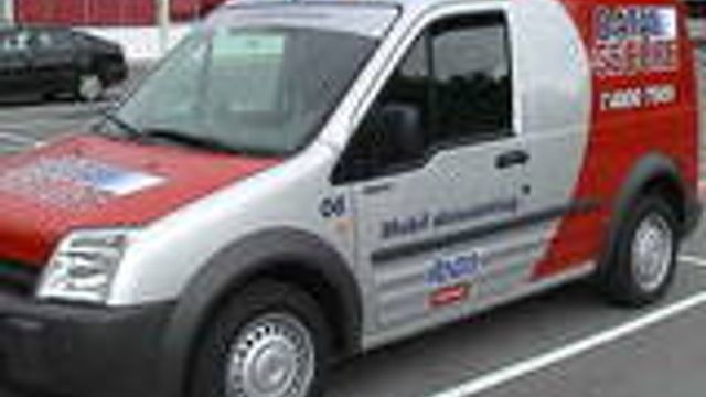 Rykker ut med bil for å utslette data