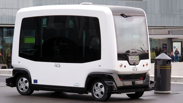 Denne selvkjørende bussen skal testes i Norge i år