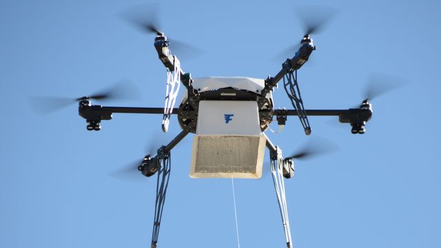 Denne dronen leverer mat rett fra butikken