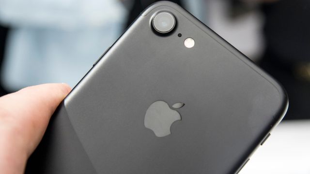– Skyhøy etterspørsel for ny iPhone i Norge