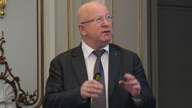 Nkom-sjef med bredside mot EU