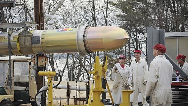 Jakter missilkontrakter i USA - bygger våpenfabrikk inne på amerikansk marinebase