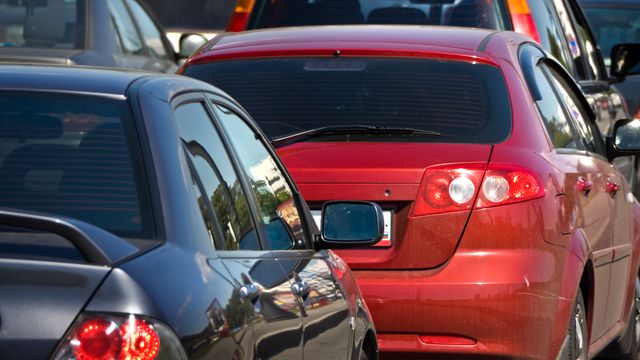 Vil gi deg kaffe i bilen og billigere forsikring