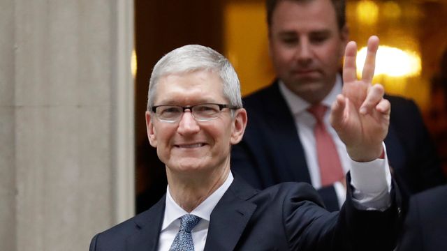 Apple-sjefen vil ha økt innsats mot falske nyheter