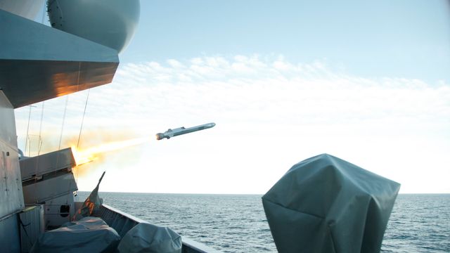 Tysklands nye kampskip-stoltheter blir først med det norske kryssermissilet