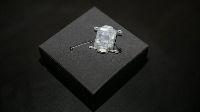 Dette implantatet til 3500 kroner gjør deg til en kyborg