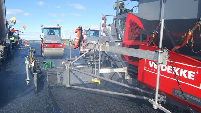 Veidekke scorer tungt på asfaltkontrakter også i Trøndelag og Nordmøre