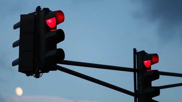Ingeniør fikk bot for å kritisere matematikken bak trafikklys
