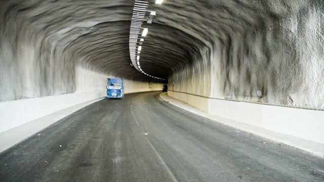 Stor jobb på liten tunnel