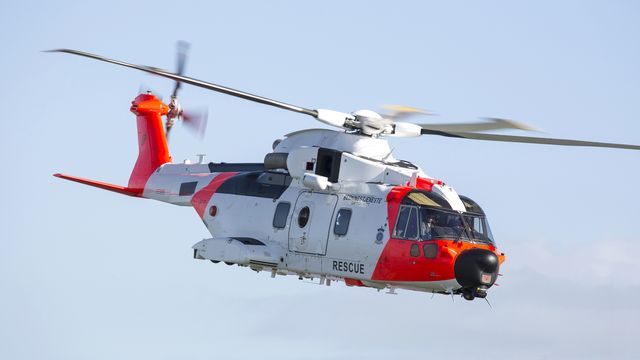 Det nye redningshelikopteret er på vei til Norge for første gang