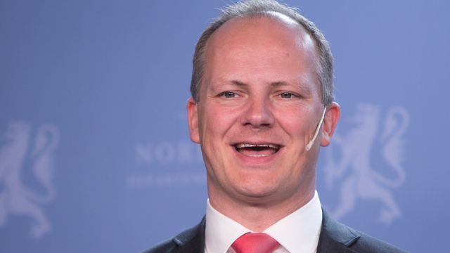 – Kommunene må lage bredbåndsplaner