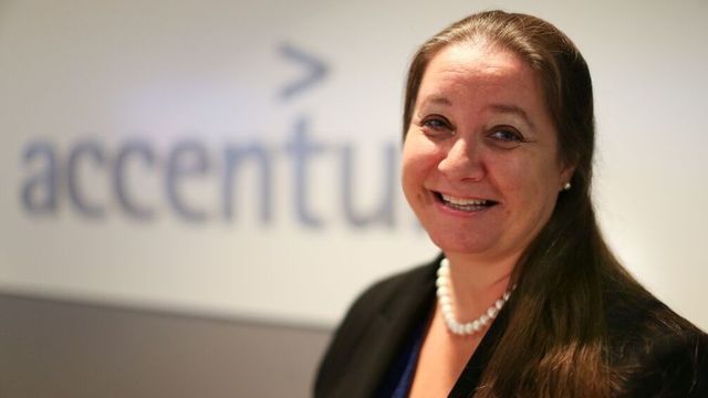Accenture forplikter seg til full kjønnsbalanse – like mange kvinner som menn