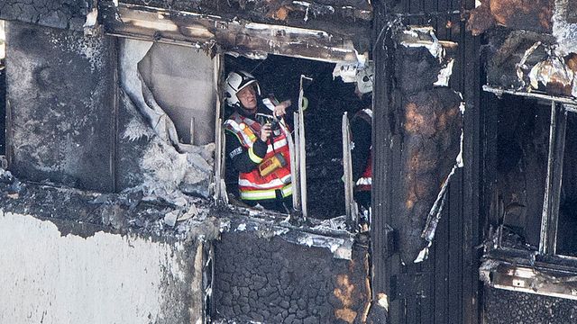 Brannen i London: Boligblokken kan ha manglet brannsperrer