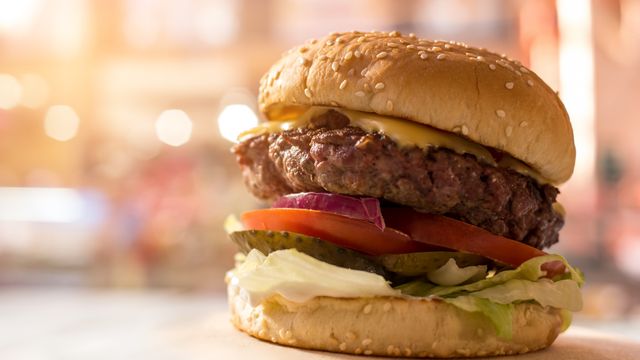 Burgerbot kan lage 400 hamburgere i timen