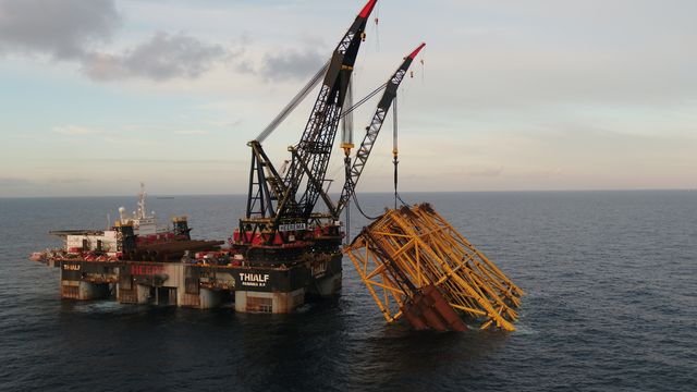 Her er det 26.000 tonn tunge stålunderstellet til Johan Sverdup i Nordsjøen