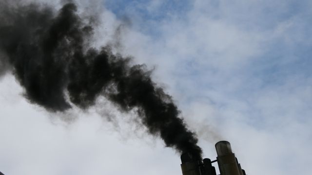 Rapport: Halvering av utslipp fra transport på ti år krever en revolusjon. Et CO2-fond kan være løsningen