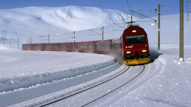 Foreslår særnorske krav til togvinduer etter ulykke på Bergensbanen