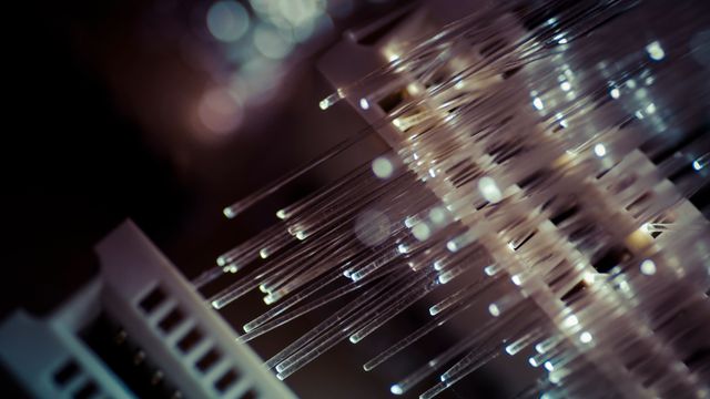 Ny teknologi kan gi høyere hastigheter for fiberkunder i «rushtiden»