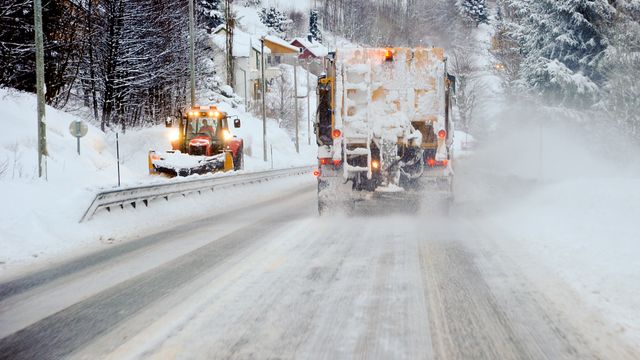 Mesta har lav pris på driftskontrakten for fylkesvegene i Ytre Namdal - men Veidekke ligger enda lavere