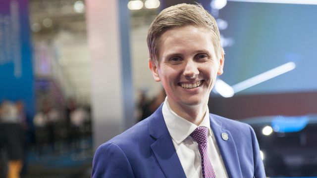 Vertu blessaður, Reynir!