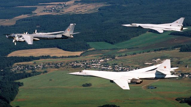Russlands nybygde supersoniske bombefly skal i snart i lufta