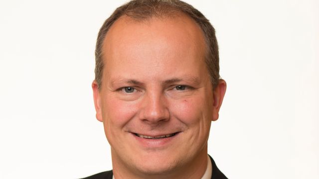 Hele 700 MHz-båndet til mobilselskapene