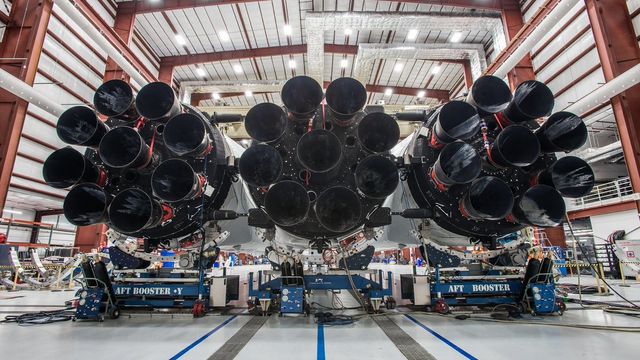 Her er de første bildene av SpaceX-raketten