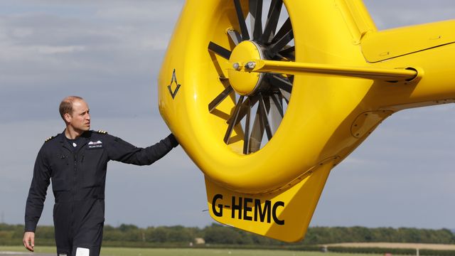 Prins William skal se på Norges nye redningshelikopter i Oslo