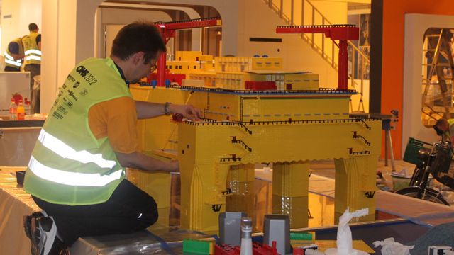 Matija bygger avanserte Lego-modeller – og styrer dem med programmering 