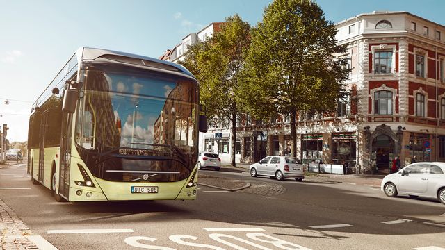 Batteribuss-satsing i Drammen er over et år forsinket