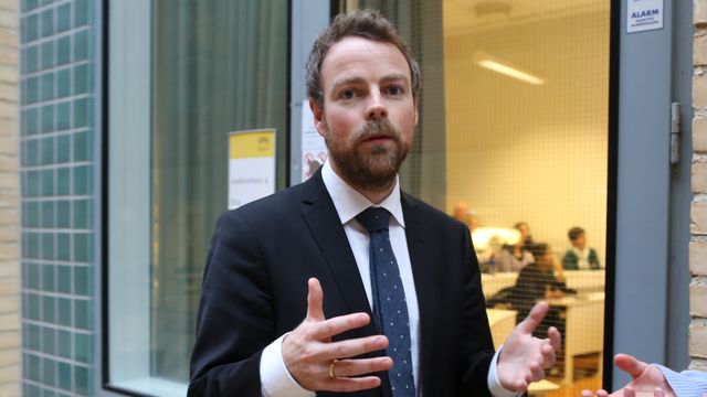 Regjeringa vil gi milliard til bredbånd i Arktis