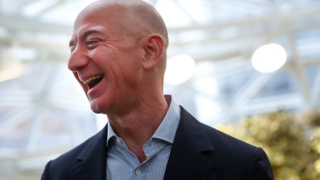 Amazon-gründer Jeff Bezos på snarvisitt i Alta