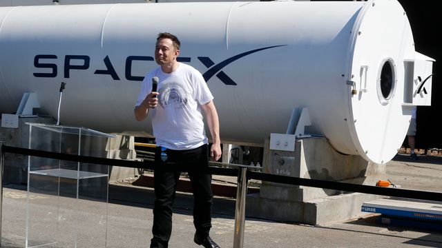 Elon Musk har satset 800 millioner i boreselskap som brukes i Tesla-gründerens hyperloop-prosjekt