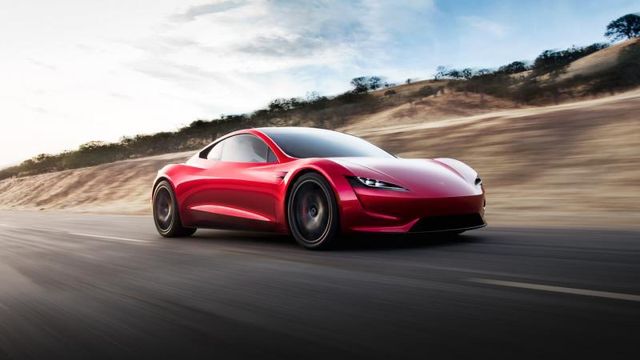 Tesla monterer rakettmotorer på den nye roadsteren