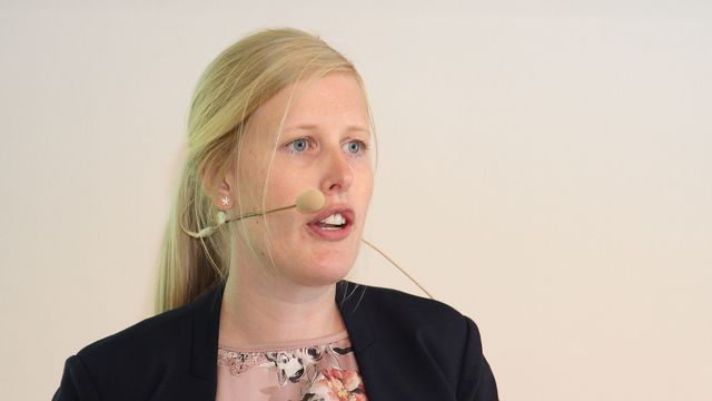 Ett års forsinkelse for 700 MHz-tildelingen