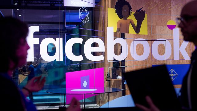 Britene bøtelegger Facebook