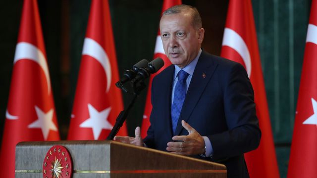 Tyrkia har vedtatt omstridt lov som regulerer sosiale medier