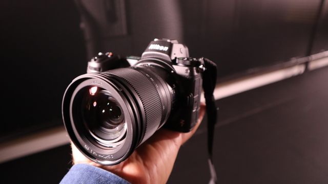 Nikon lanserer ny serie fullformat uten speil. Vraker i samme slengen objektivfestet de har hatt siden 1959