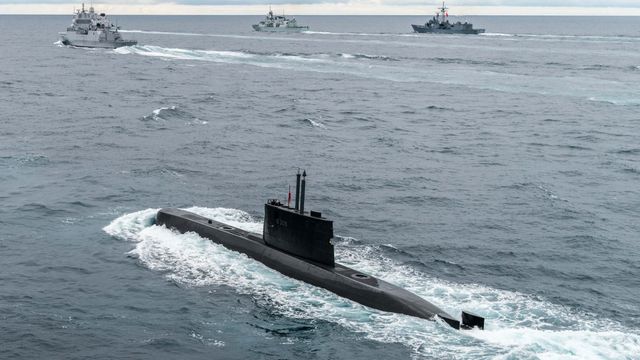 Det gikk skeis med Sverige og Danmark: Norge leter fortsatt etter flere som kan spleise på den enorme ubåtregninga