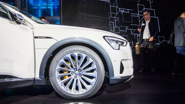 Hevder Audi har problemer med E-tron-produksjonen