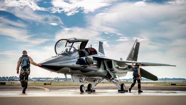 Framtidige norske jagerflypiloter skal likevel fly Saab - under opplæring