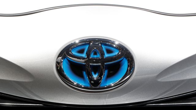Toyota fant alvorlig feil: Tilbakekaller mer enn 14.000 hybridbiler i Norge