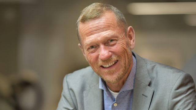 Slår sammen merkevarer til bedrifts-slugger