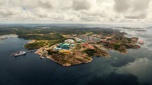 Det svenske raffineriet skal fange CO2 – og vil lagre den på norsk sokkel