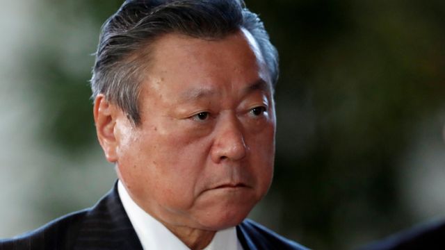 Japans minister for kybersikkerhet (68) innrømmer at han aldri har brukt en datamaskin