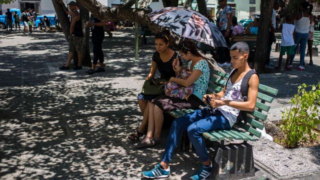 Cuba får mobilt internett